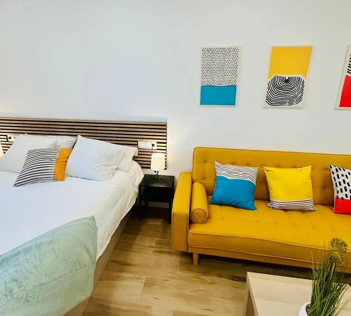 Chic Central Studio Premiere Torremolinos 0*,