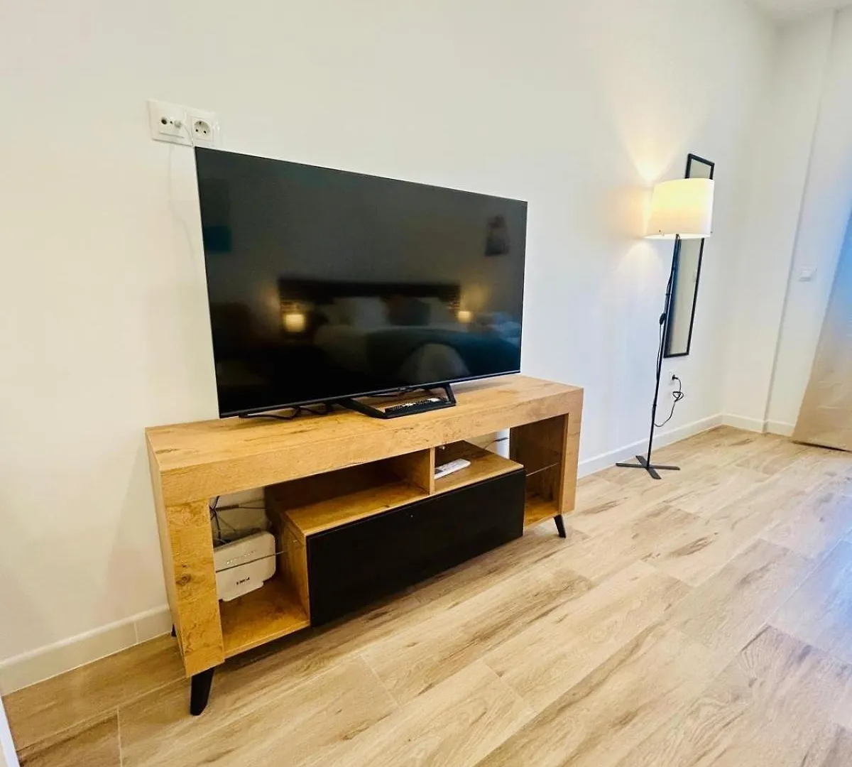 Chic Central Studio Premiere Torremolinos Apartment