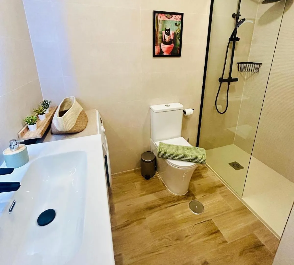 Chic Central Studio Premiere Torremolinos Apartment